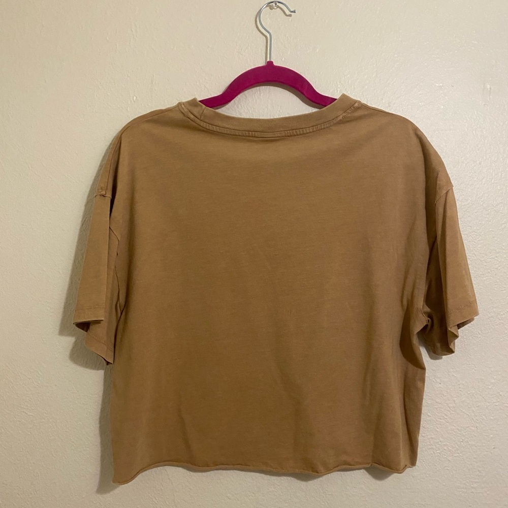 brown tee🧸 - Picture 2 of 2